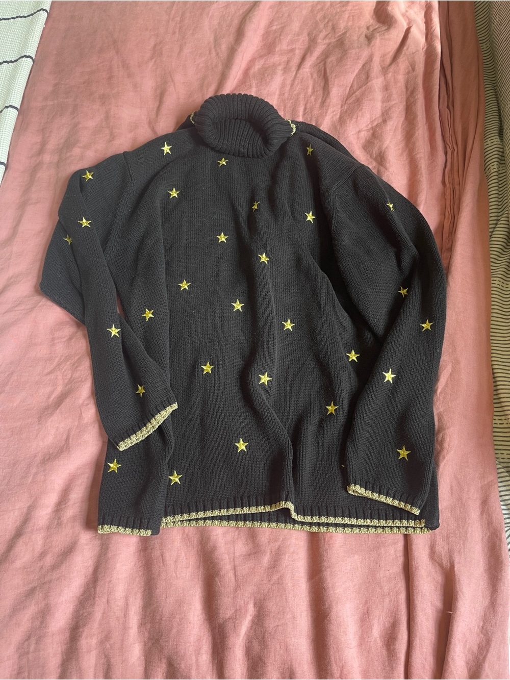 Vintage Black Star-Embroidered Turtleneck Sweater
